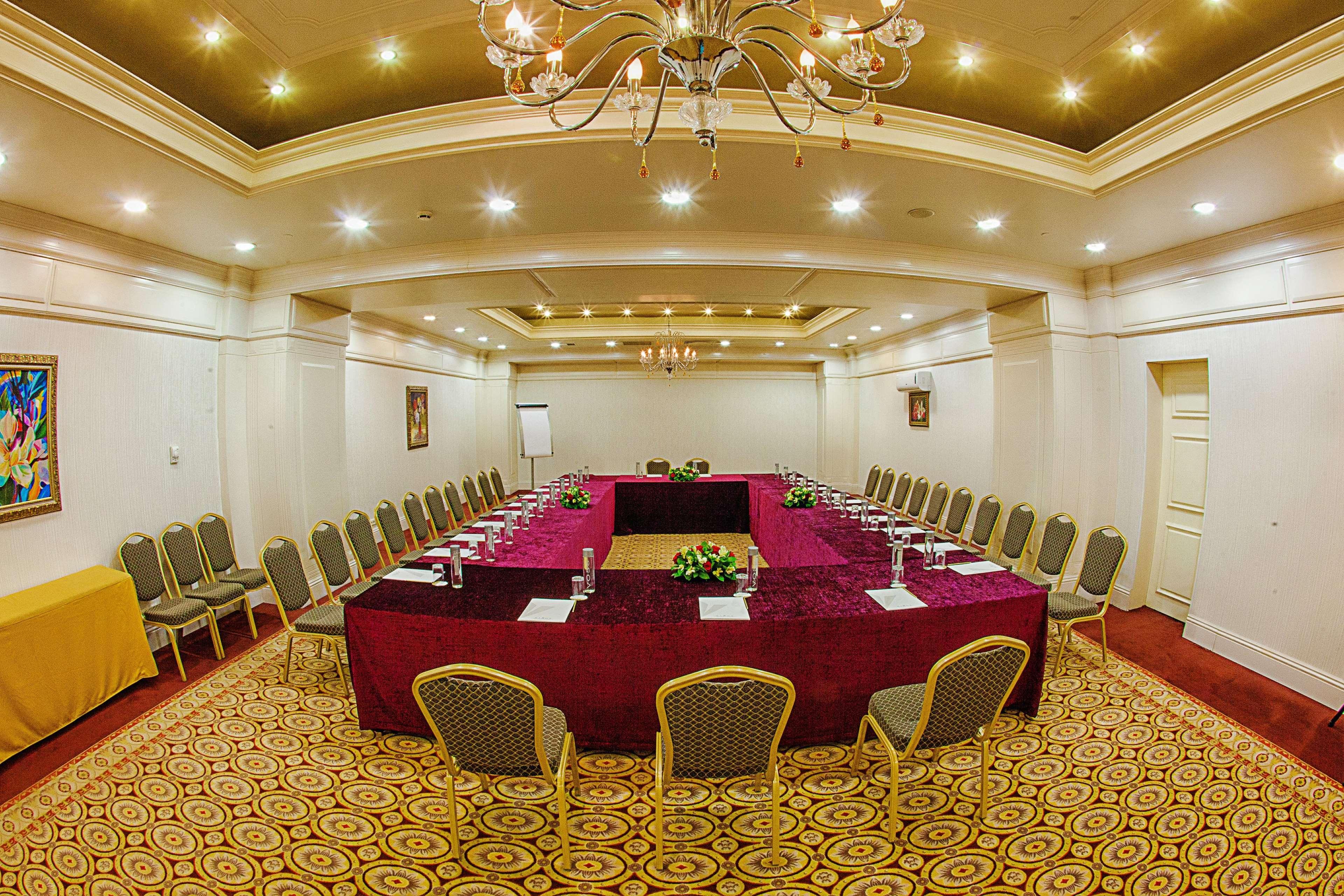 Rixos President Hotel Astana Exterior foto